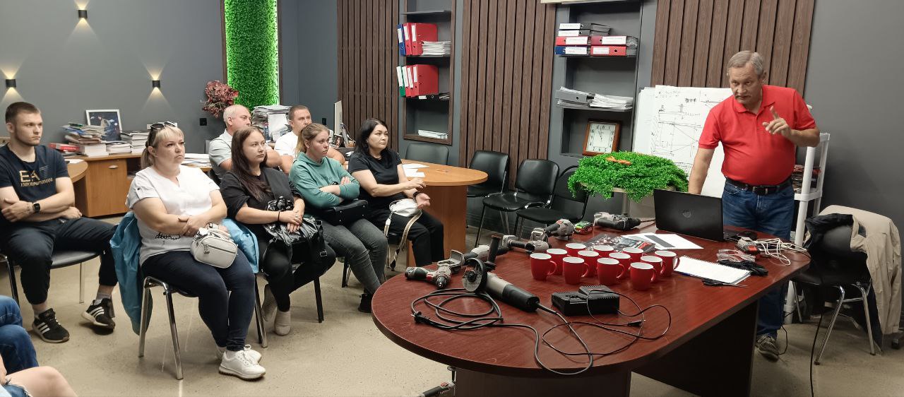 Обучение CROWN для наших сотрудников